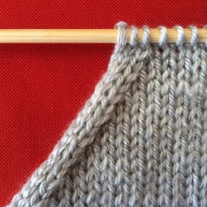 diminution tricot a 2 mailles du bord